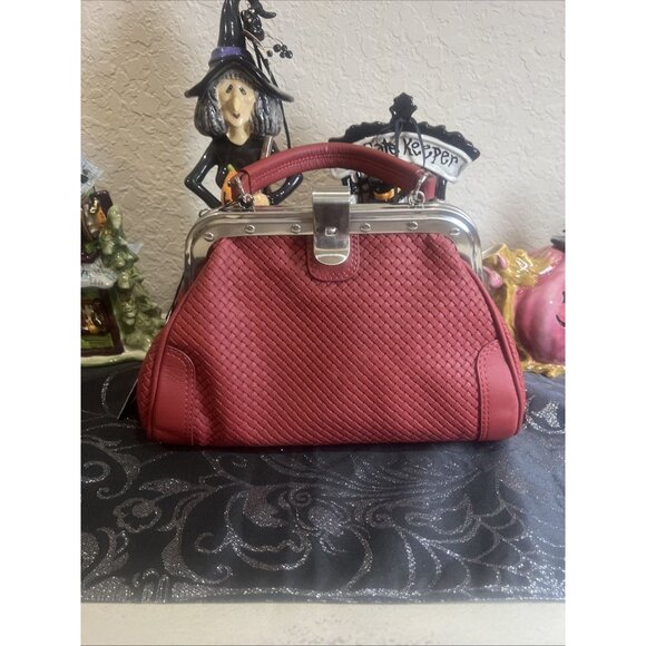 The Trend Genuine Leather Red Doctor Style Crossbody Handbag Purse - Picture 4 of 10